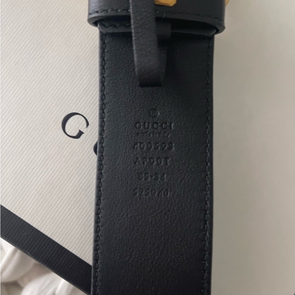 Gucci Black Leather Belt - Picture 2 of 3
